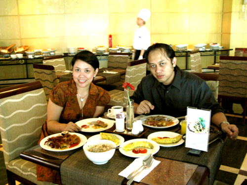 Lala & DM @ Aston Tropicana, Bandung
